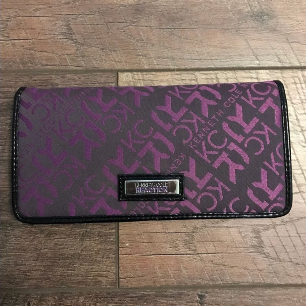 Kenneth Cole Reaction Purple Wallet